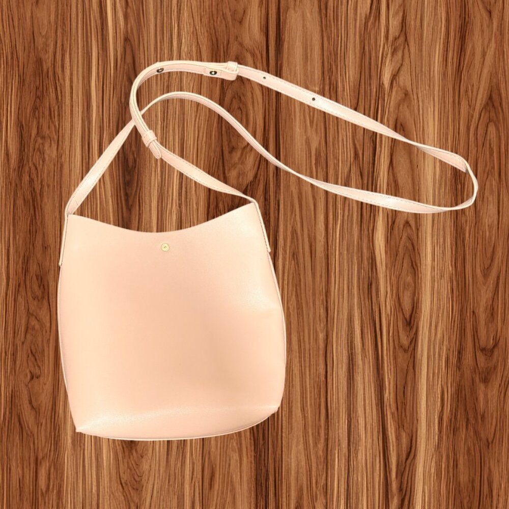 NWOT Samara Blush‎ Pink Vegan Leather Small Crossbody Bucket Bag, OS - Picture 3 of 8